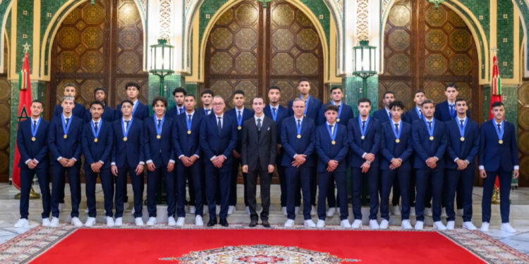 ولي العهد يستقبل أبطال العالم: أشبال الأطلس يكتبون التاريخ للمغرب والعالم العربي