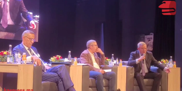 المعاريف تُحيي المسيرة الخضراء بندوة فكرية عن الدبلوماسية الموازية