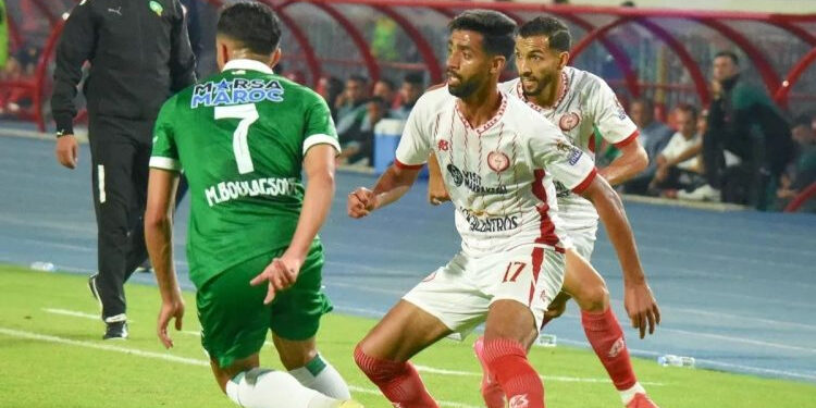 الرجاء ينتزع فوزاً قاتلاً على الكوكب المراكشي ويعزز موقعه في الصدارة