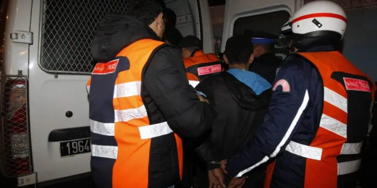 مراكش.. “الخط 19” يوقف مشتبهًا مسلحًا ويُطلق عملية تمشيط واسعة في المنارة