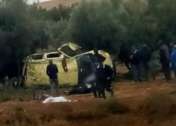 حادثة سير مروعة… انقلاب طاكسي يخطف الأرواح على طريق البروج–بني خلوك