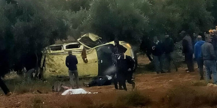 حادثة سير مروعة… انقلاب طاكسي يخطف الأرواح على طريق البروج–بني خلوك