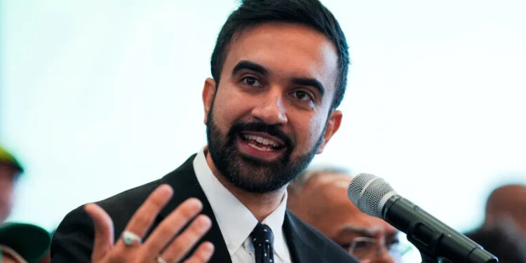 أصغر عمدة منذ قرن وأول مسلم يقود نيويورك