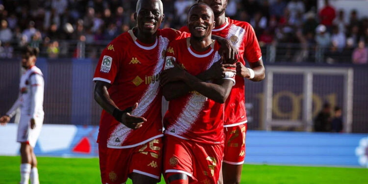 الوداد يعود من آسفي بانتصار يكرّس الزعامة ويوقظ الحلم الأحمر