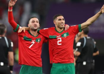 سباق الزمن: حكيمي يقترب من استعادة جاهزيته للمشاركة في “الكان”