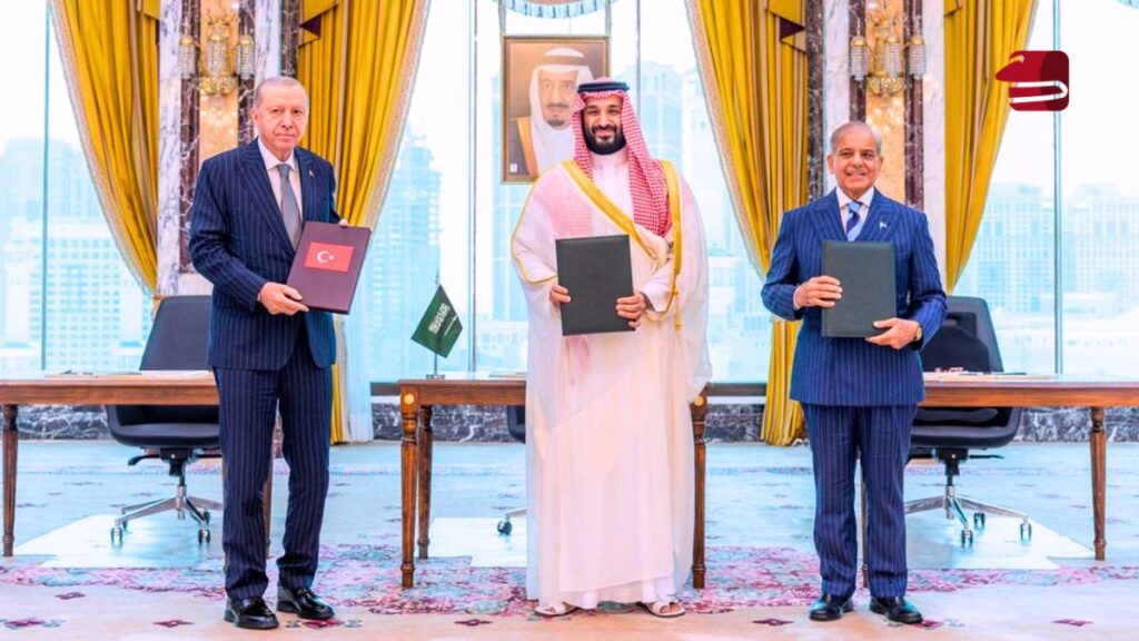اتفاق دفاعي مشترك بين السعودية وباكستان وتركيا في مكة المكرمة